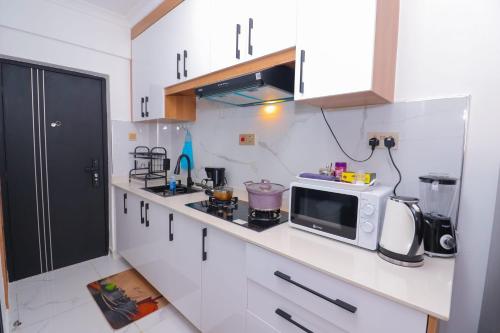 Lux Suites Oak South Gardens South B