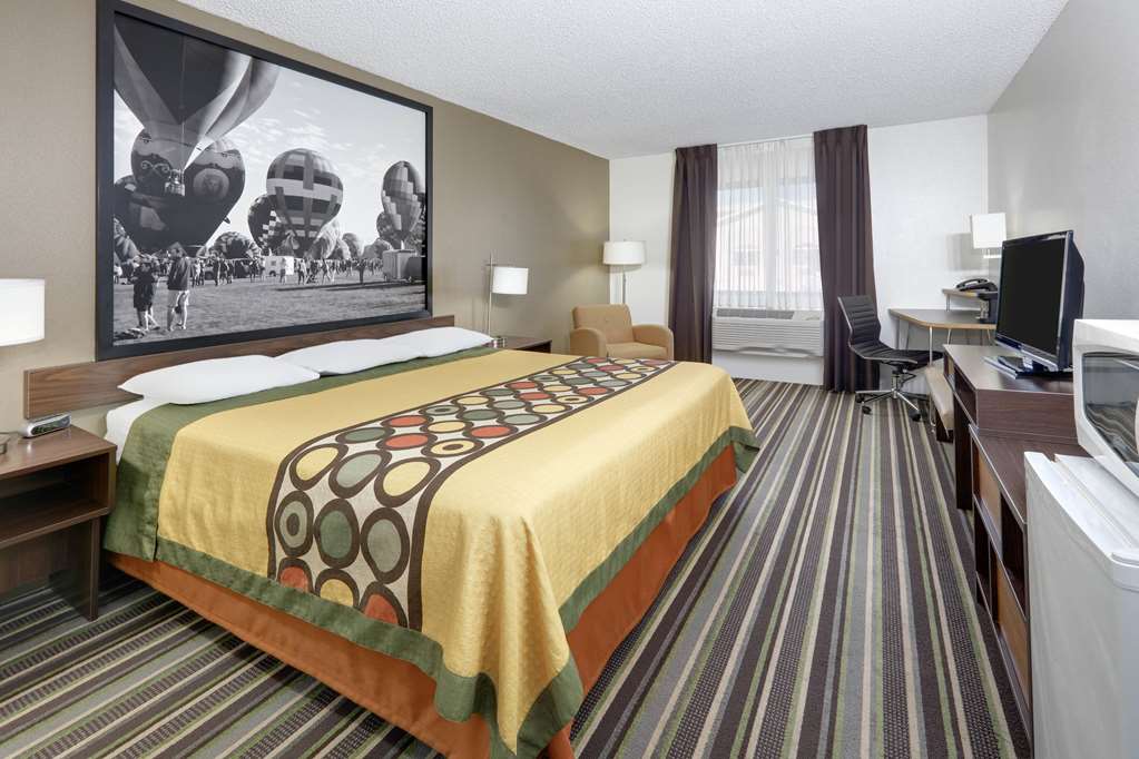 Super 8 by Wyndham Roswell - photo 10