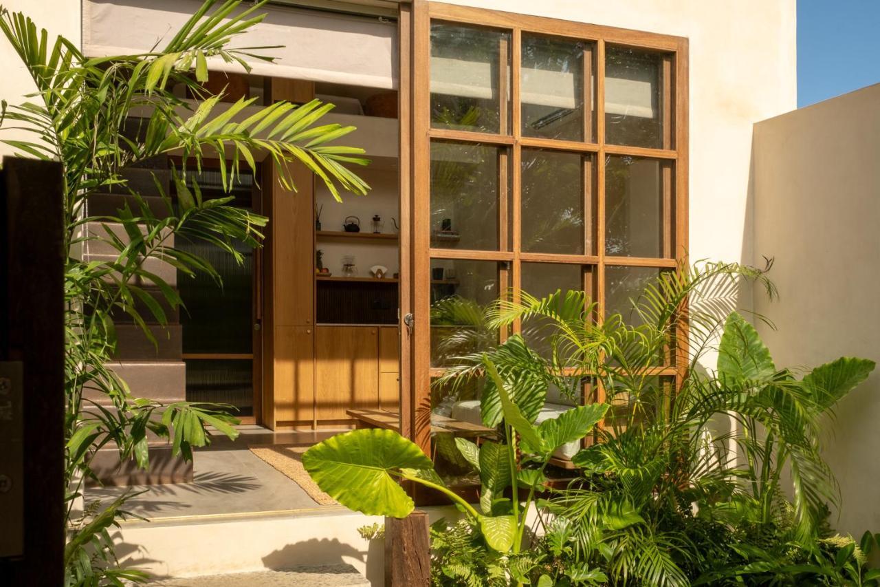 Calista Studios EMPAT Design Forward 1BR Loft in Uluwatu Jungle 10 minutes from beaches — 4-Star Luxury Hotel in Pecatu, Indonesia