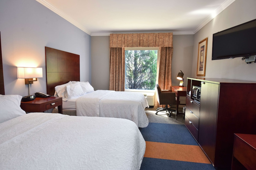 Hampton Inn Alexander City - photo 9