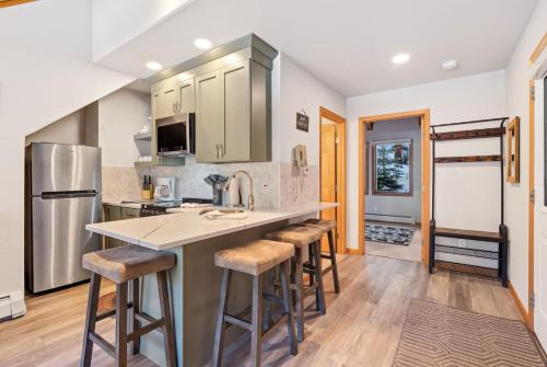 Creekside Suites 20 by Estes Park Condos — Estes Park — photo 2