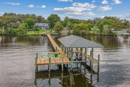 The W in Green Cove Springs — Fleming Island — photo 2