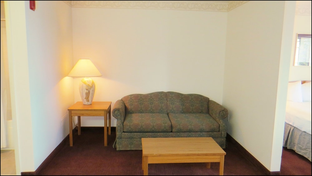 Peppermill Empress Inn - photo 12