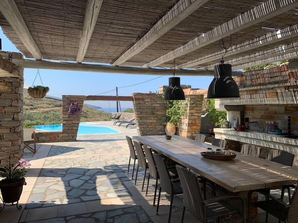 Relax Joy Villa Easy Beach Access 150m Away — 4-Star Luxury Hotel in Kea, Greece