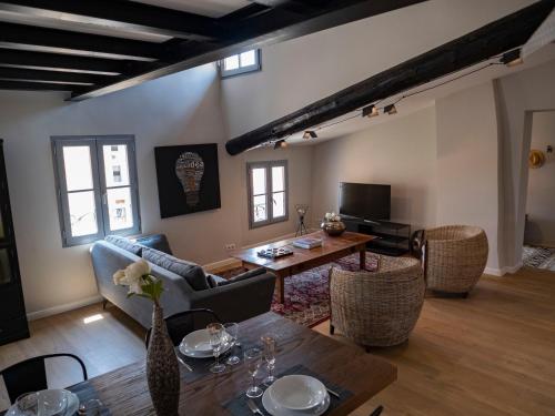 Cozy Nest In The Center Of Isle Sur La Sorgue For 4 People — L Isle Sur La Sorgue