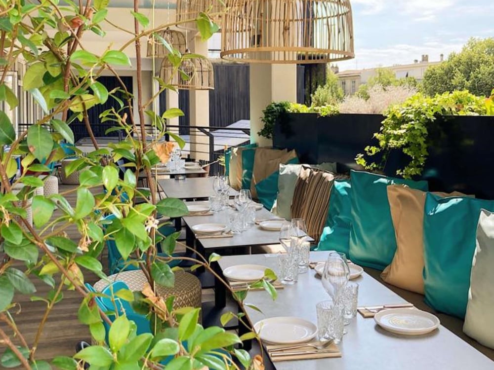 Novotel Bordeaux Centre Ville — 4-Star Luxury Hotel in Bordeaux, France