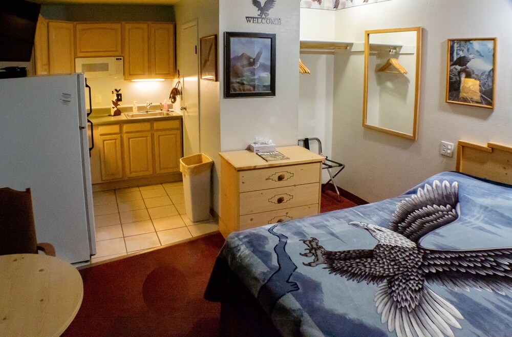 Elk Run Inn - photo 31