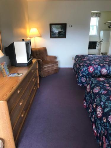 Four Seasons Motor Inn - photo 7