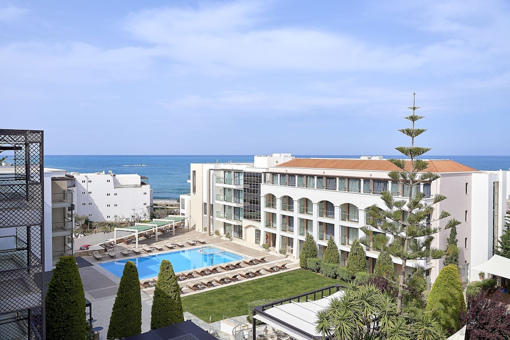 Albatros Spa & Resort Hotel — 5-Star Luxury Hotel in Hersonissos, Greece