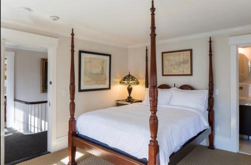 The Clarendon House - photo 47