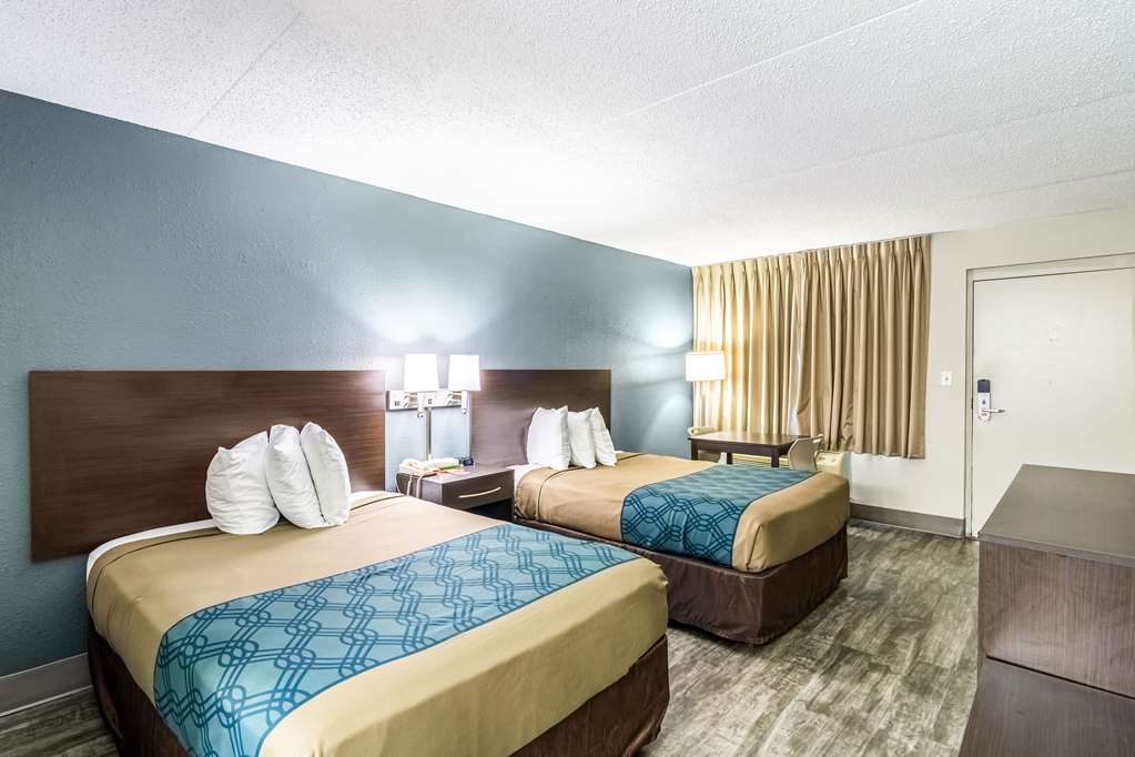 Econo Lodge Crestview South - photo 15
