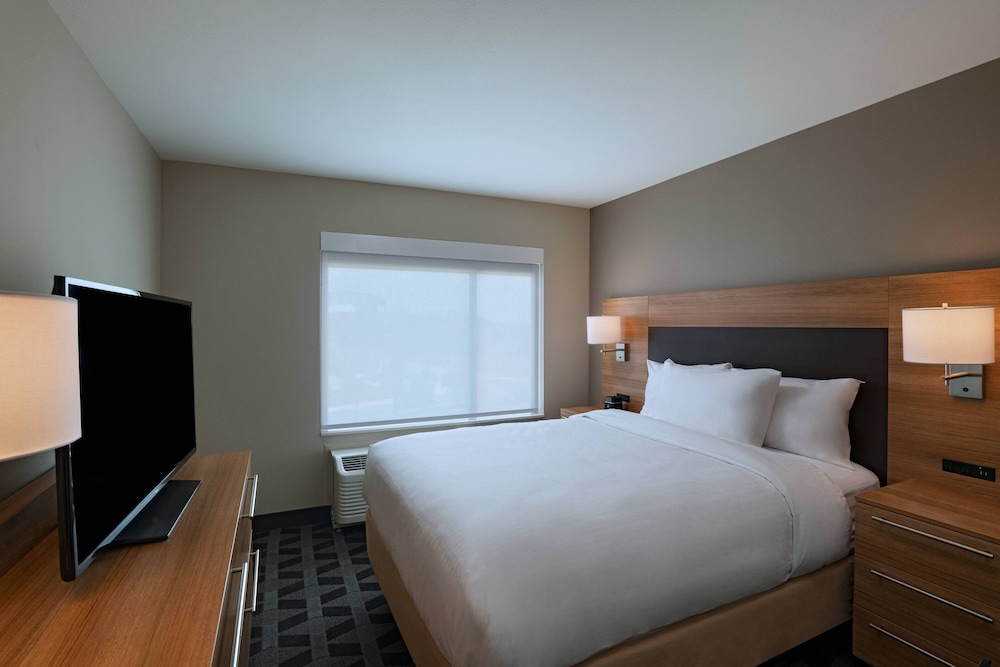 TownePlace Suites by Marriott San Antonio Northwest at The RIM - photo 5