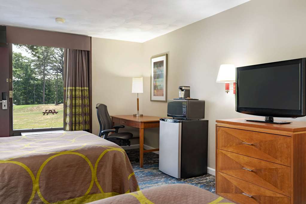 Super 8 by Wyndham West Greenwich Providence - photo 24