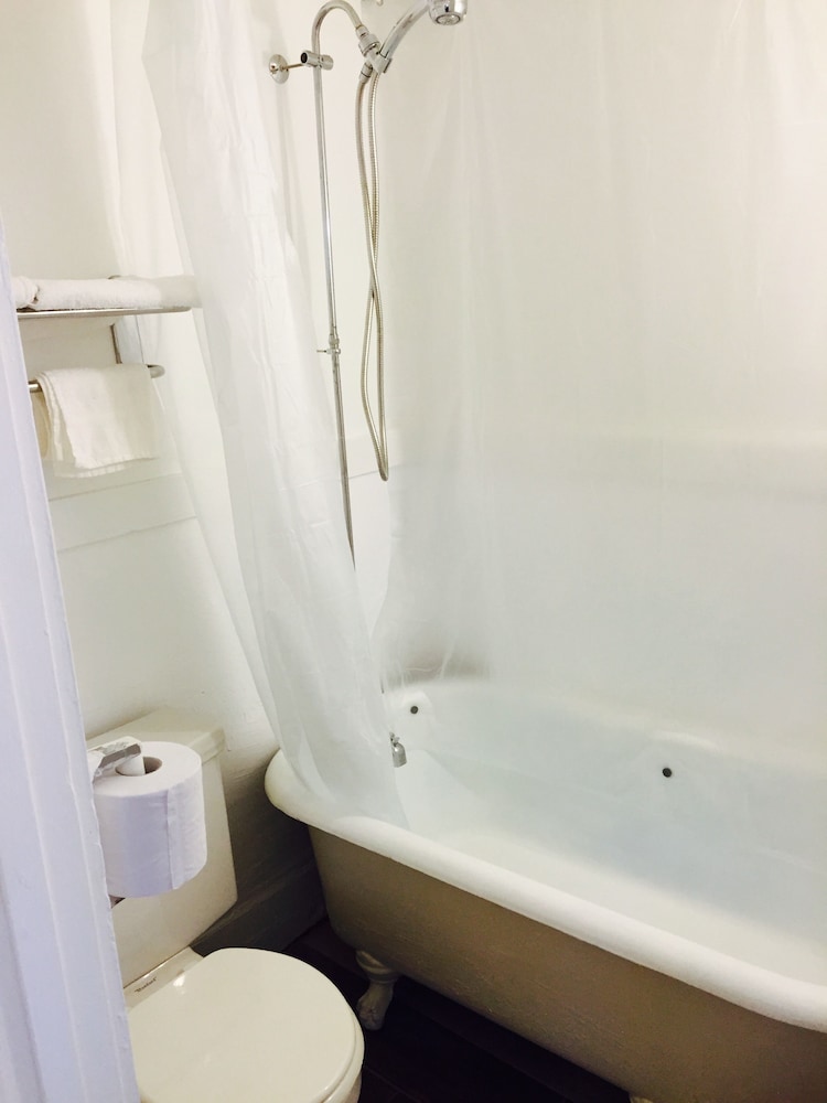Aldrich Hotel - photo 14