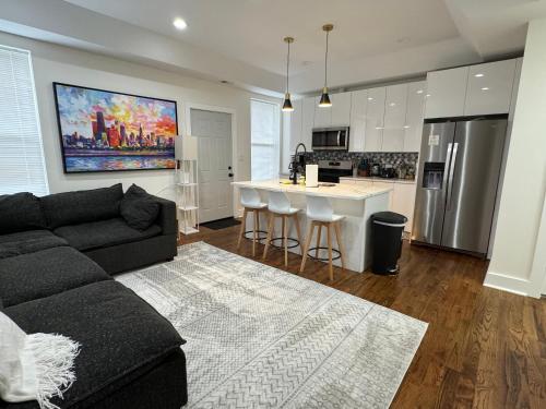 Chic Euro City Getaway Close to Downtown — 4-Star Luxury Hotel in Chicago, United States