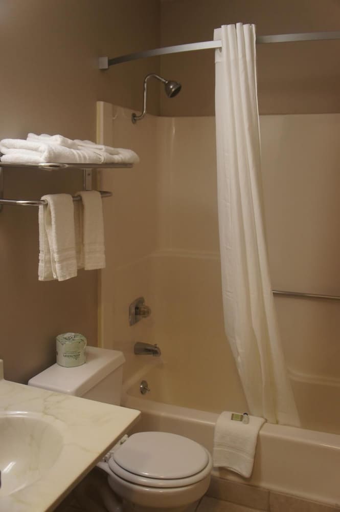 Super 8 by Wyndham Fremont NE - photo 16