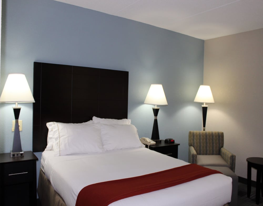 Holiday Inn Express Forsyth by IHG - photo 8