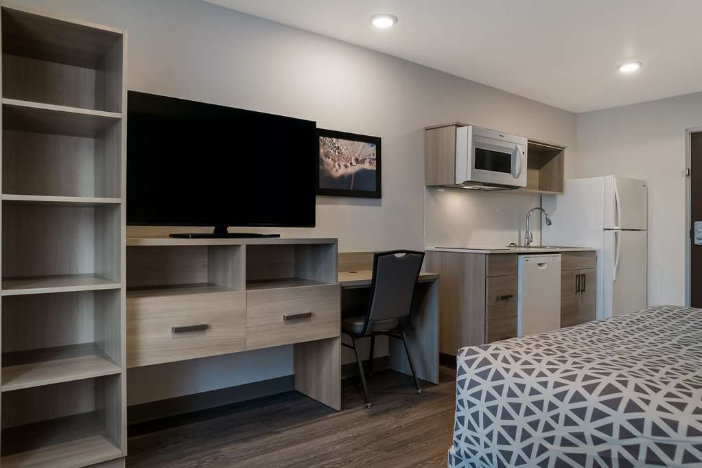 Woodspring Suites Detroit Sterling Heights - photo 20