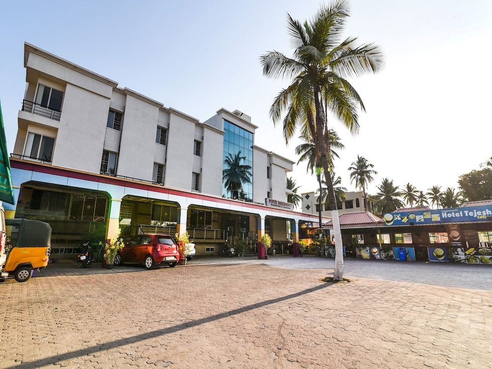 Oyo 33010 Hotel Mmr Towers in Chittoor, India