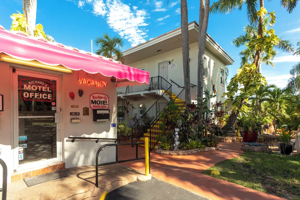 Richard's Motel - photo 116