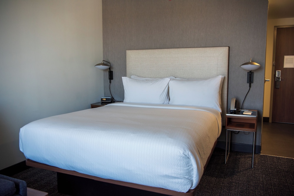 Courtyard by Marriott Lake City - photo 23
