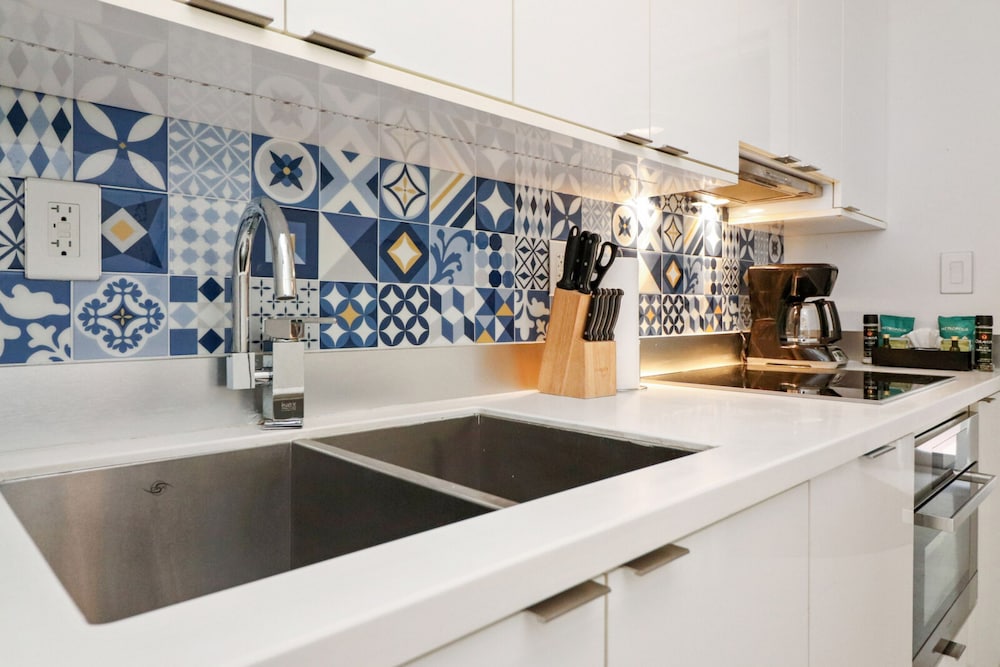 Roami at 250 Collins - photo 53