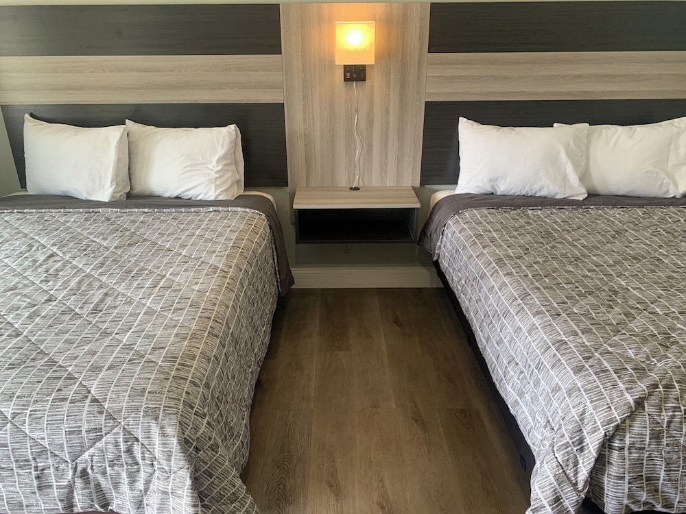 Monterey Oceanside Inn - photo 8