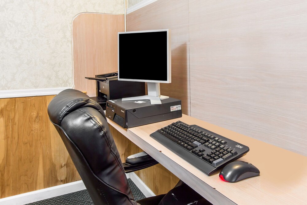 Quality Inn & Suites Waycross - photo 26