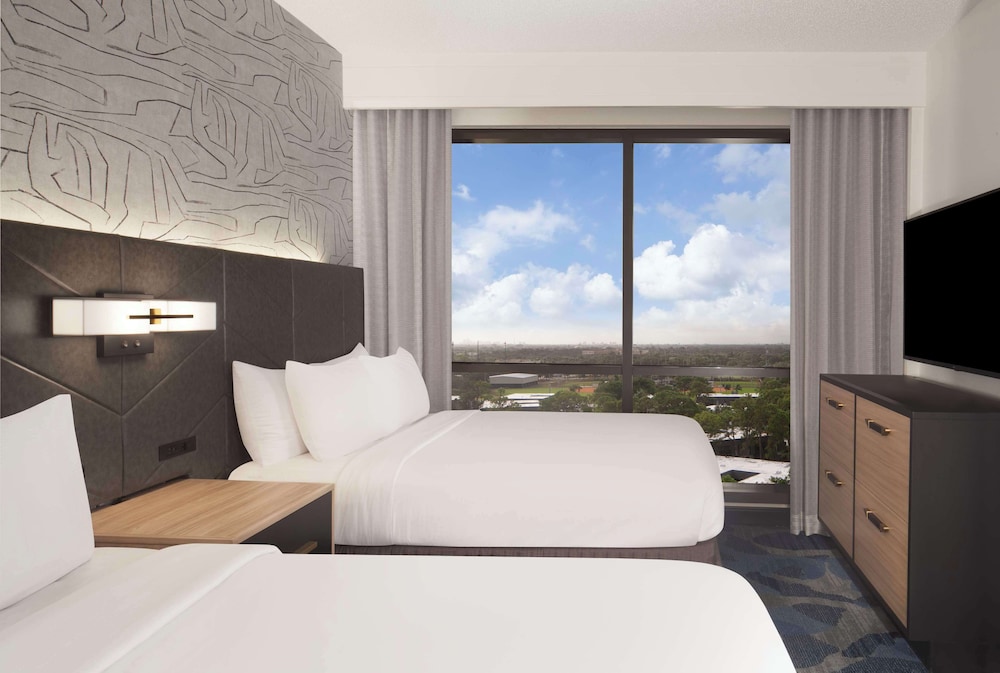 Embassy Suites by Hilton Palm Beach Gardens PGA Boulevard - photo 13