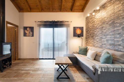Los Almendr2s - carbon neutral hotel in Frontera