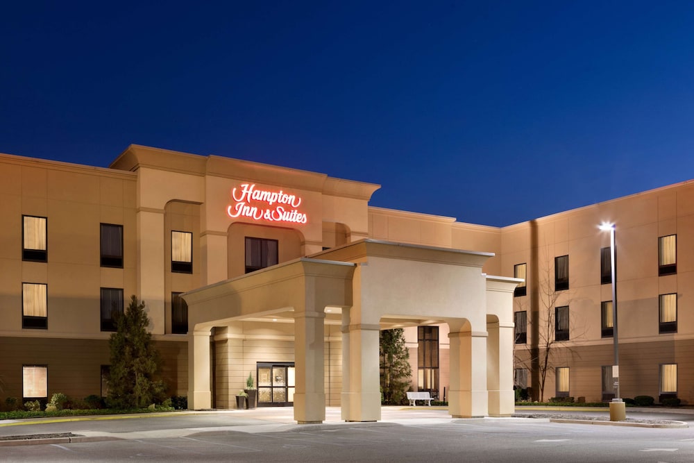 Hampton Inn & Suites Mahwah - photo 36