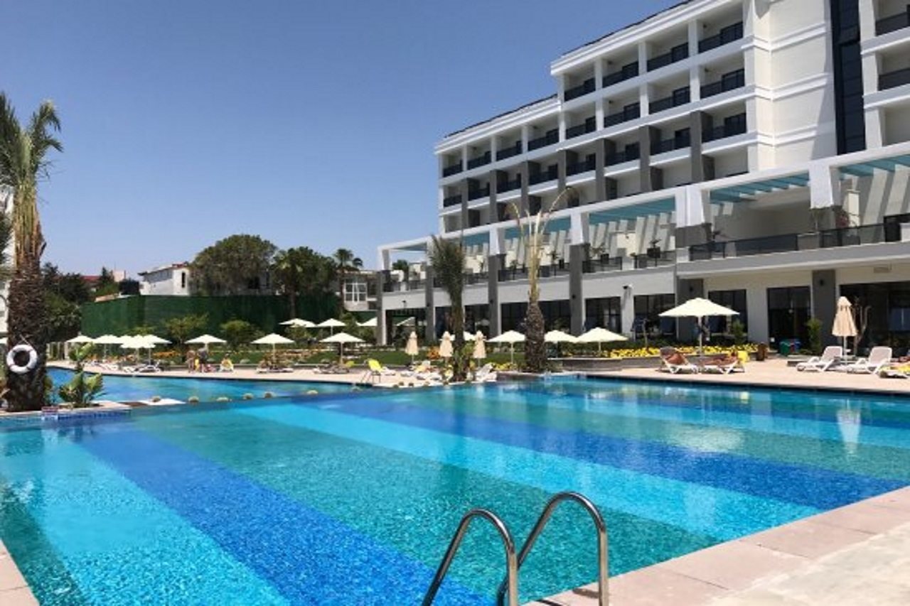 Side Valentine Hotel Adults Only