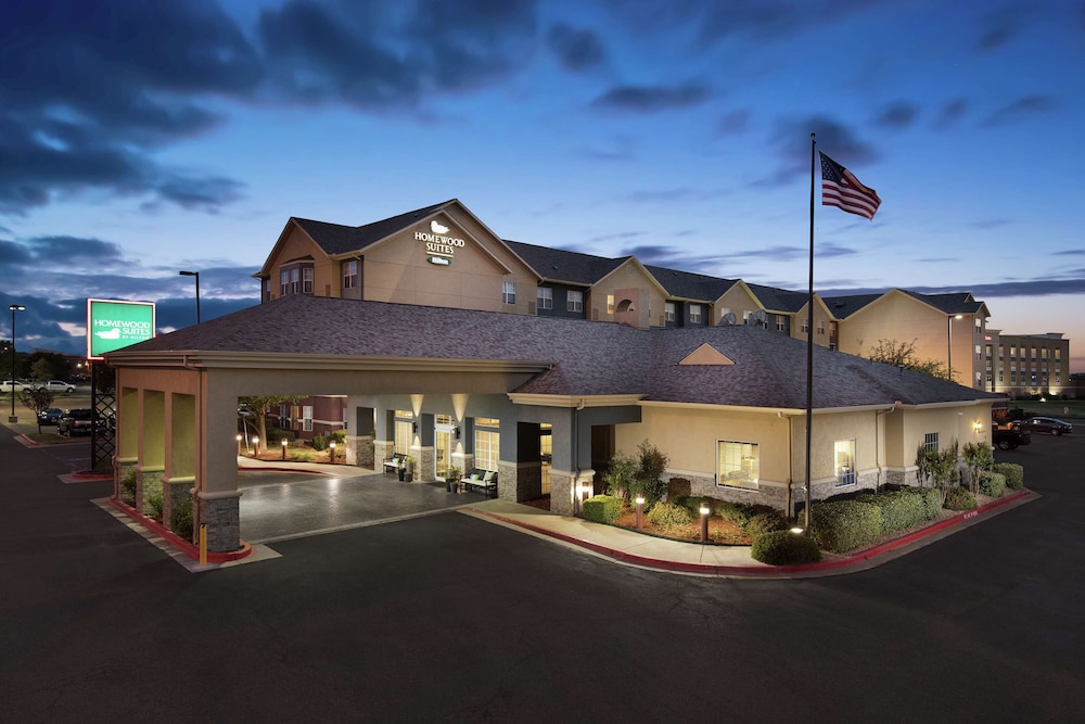 Homewood Suites by Hilton Lubbock - photo 23