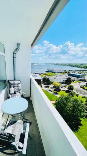Derzeit beliebt PhA nomenaler Ausblick auf Binnen und Ostsee — 4-Star Luxury Hotel in Heiligenhafen, Germany