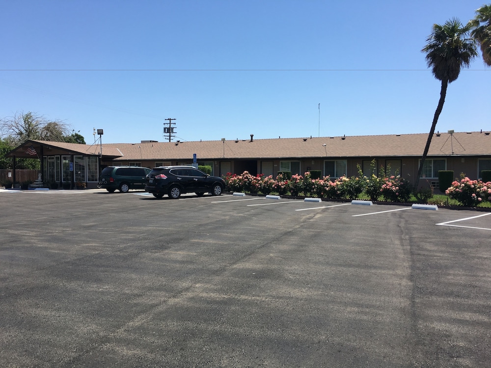Maple Inn & Suites - photo 38