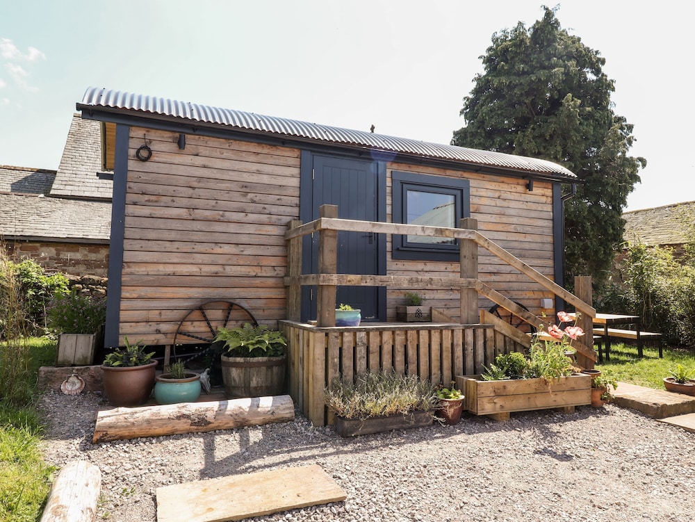 Dunfell Shepherd’s Hut in Penrith, United Kingdom