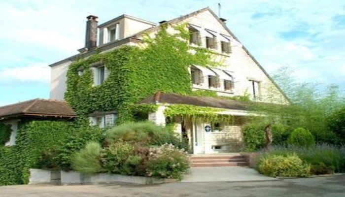 Crispol - carbon neutral hotel in Saint-Pere