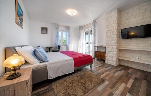 Stunning Home In Ladevci With Wifi — Skradin — photo 5