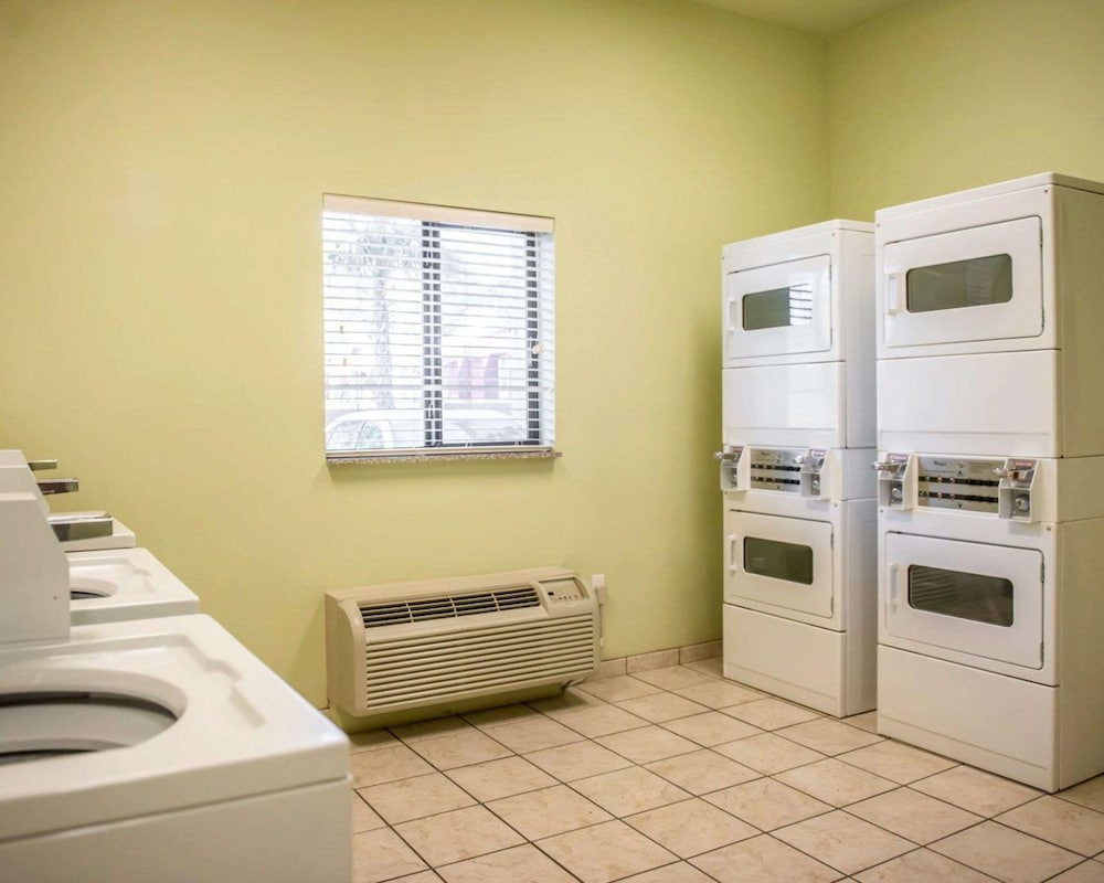 Suburban Studios near Panama City Beach - photo 19