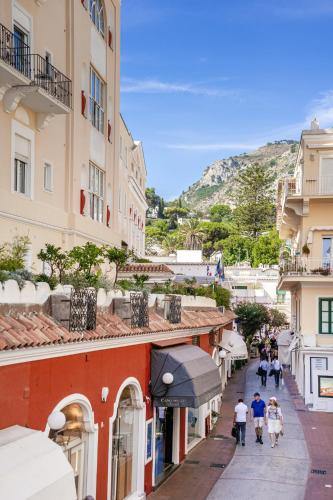 Camerelle 33 Capri — 4-Star Luxury Hotel in Capri, Italy