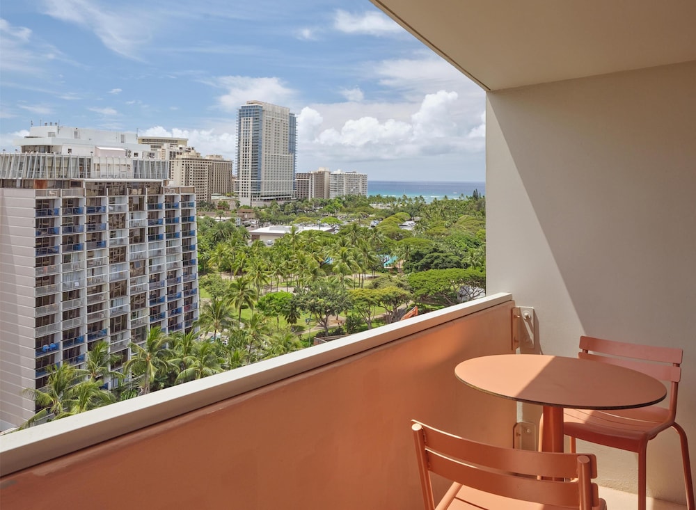 The Ambassador Hotel of Waikiki Tapestry Collection by Hilton - photo 39