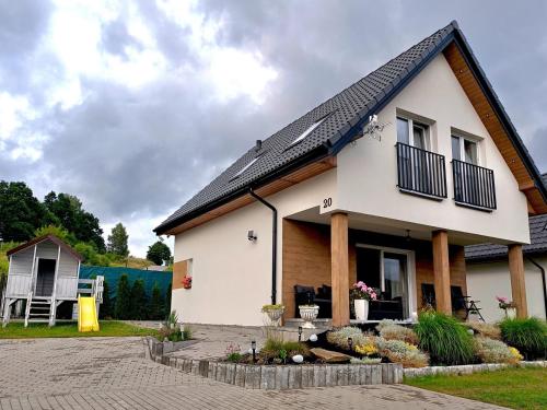 Dom z Widokiem na Góry i Jacuzzi Domki na Słonecznym Wzgórzu in Ladek-Zdroj, Poland