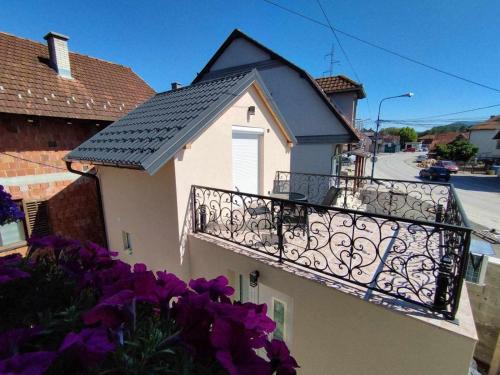 Apartman Djune — hotel in Arilje