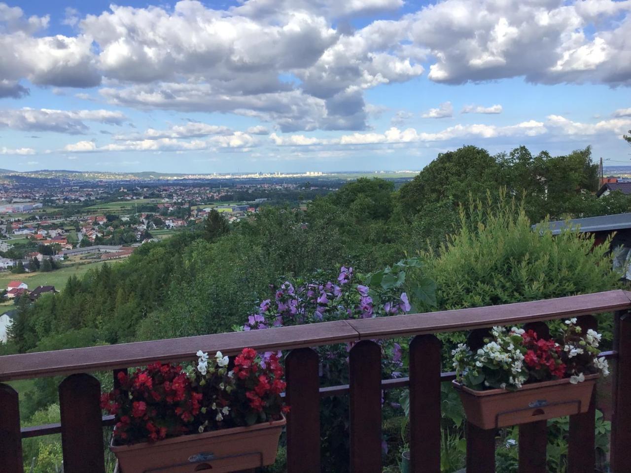 The View — hotel in Sveta Nedjelja