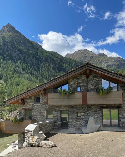 La Rêverie de Thumel Suite — 5-Star Luxury Hotel in Rhemes-Notre-Dame, Italy
