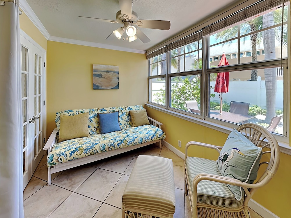 Barefoot Beach Resort F 105 - photo 9