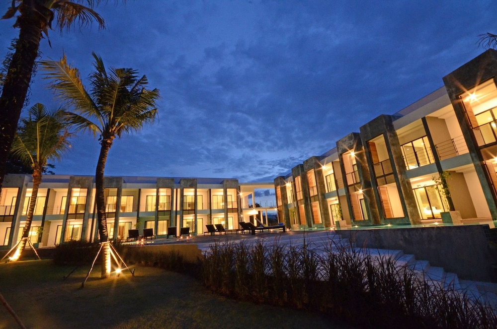 Wanaburi Hotel - carbon neutral hotel in Phuket