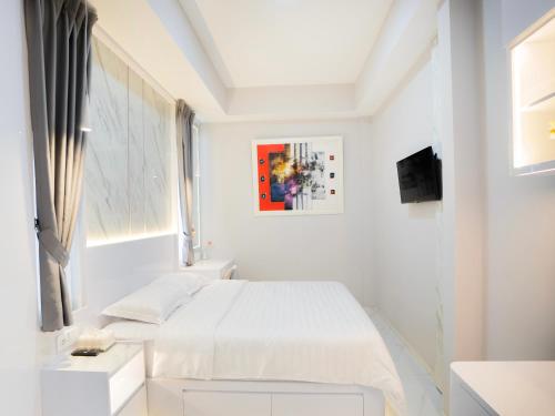 Single Room - carbon neutral hotel in Unknown City