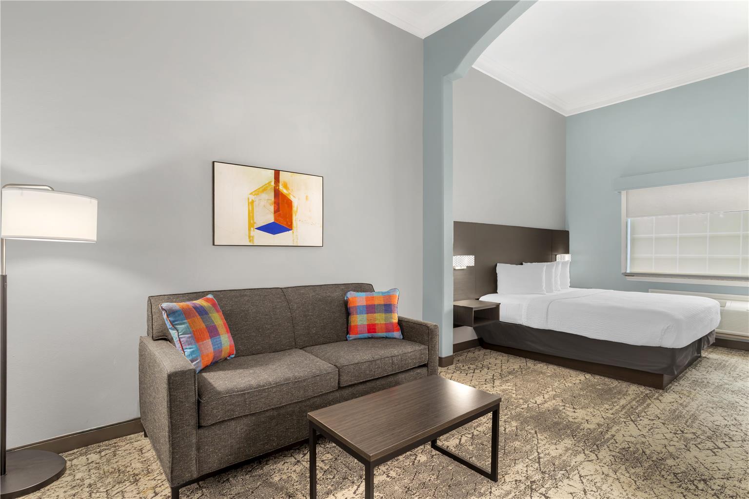 Best Western Plus New Caney Inn & Suites - photo 9