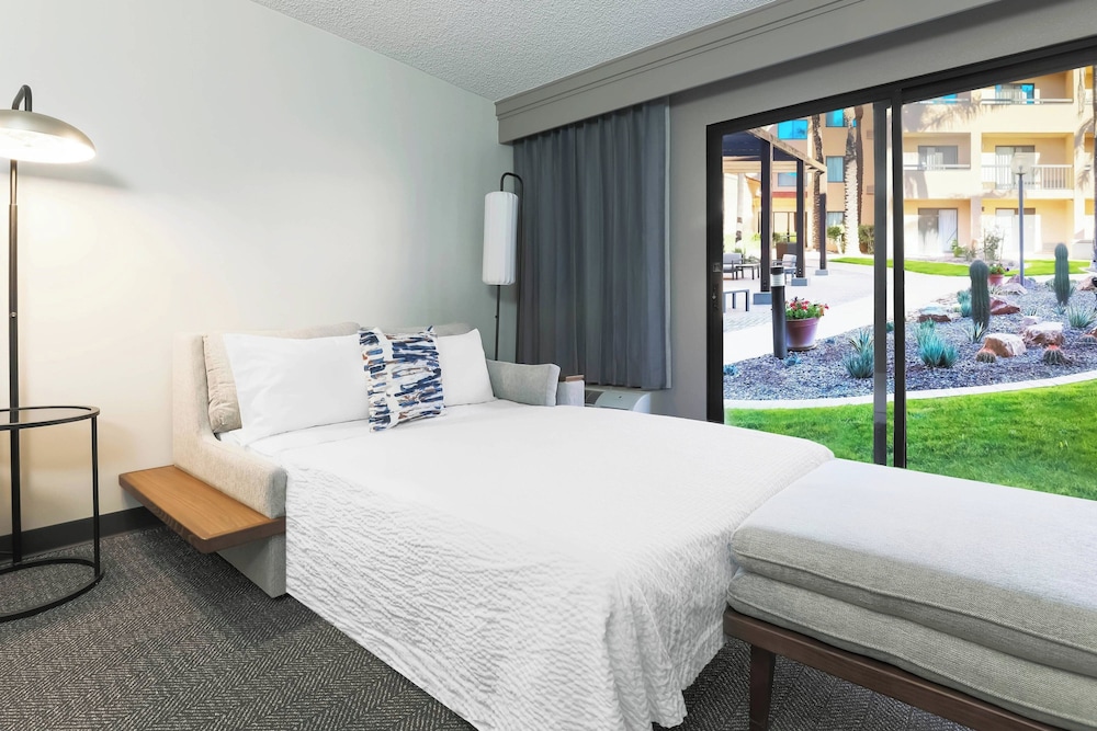Courtyard by Marriott Tucson Airport - photo 12
